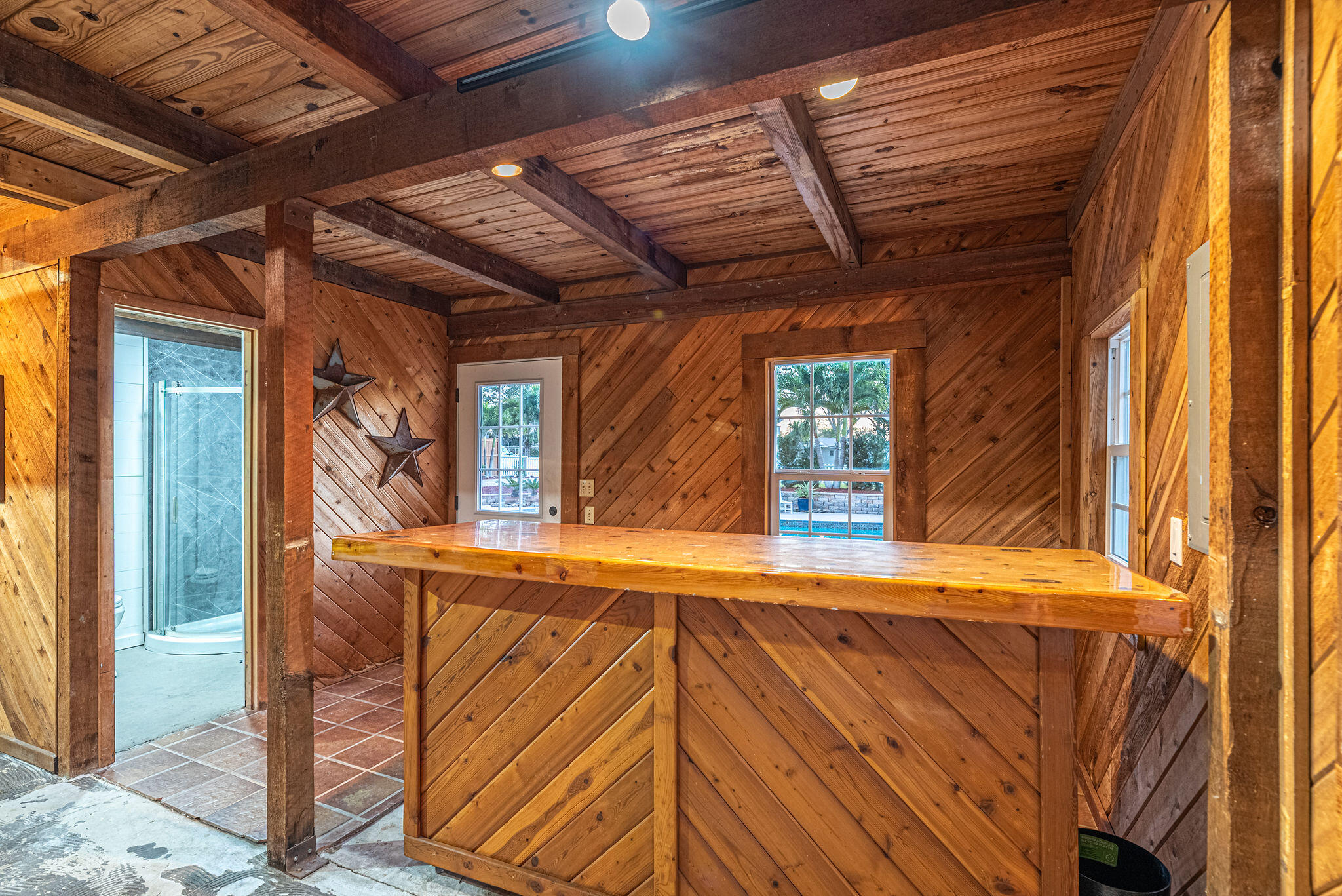 1716 Manor Drive