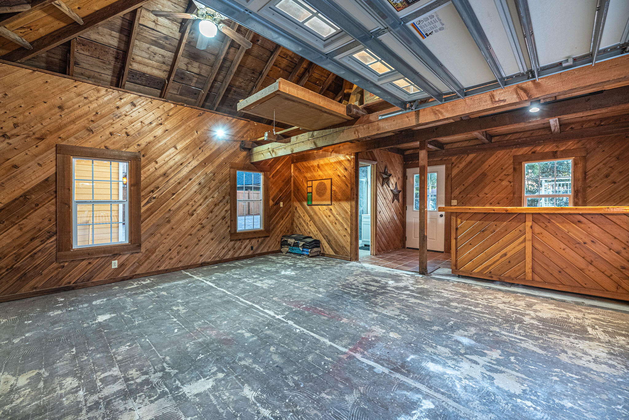 1716 Manor Drive