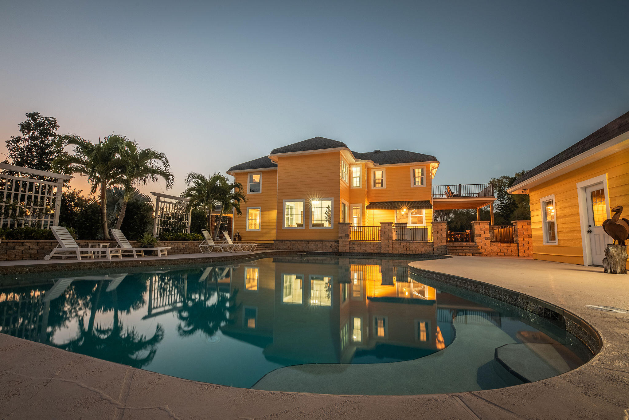 1716 Manor Drive