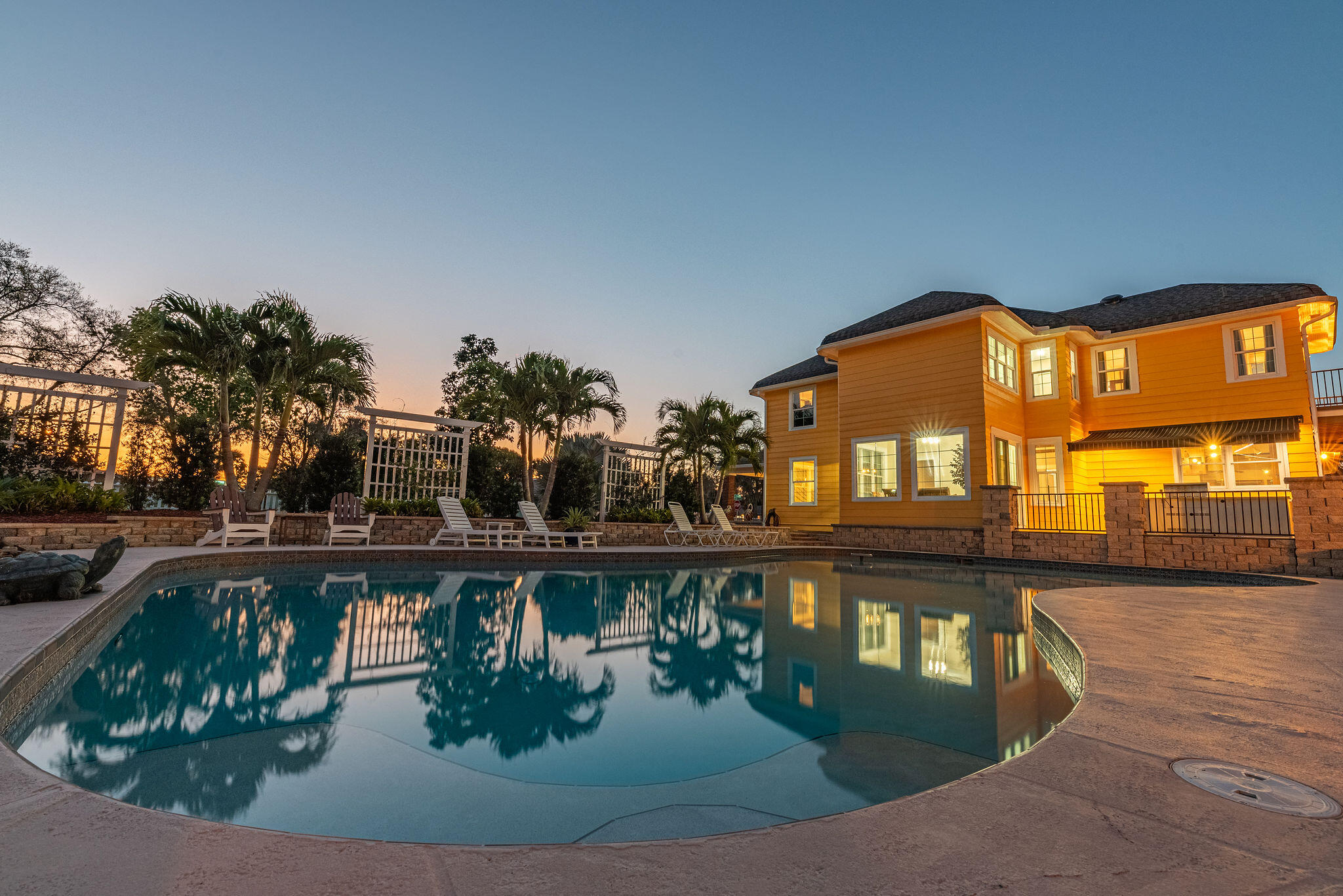 1716 Manor Drive