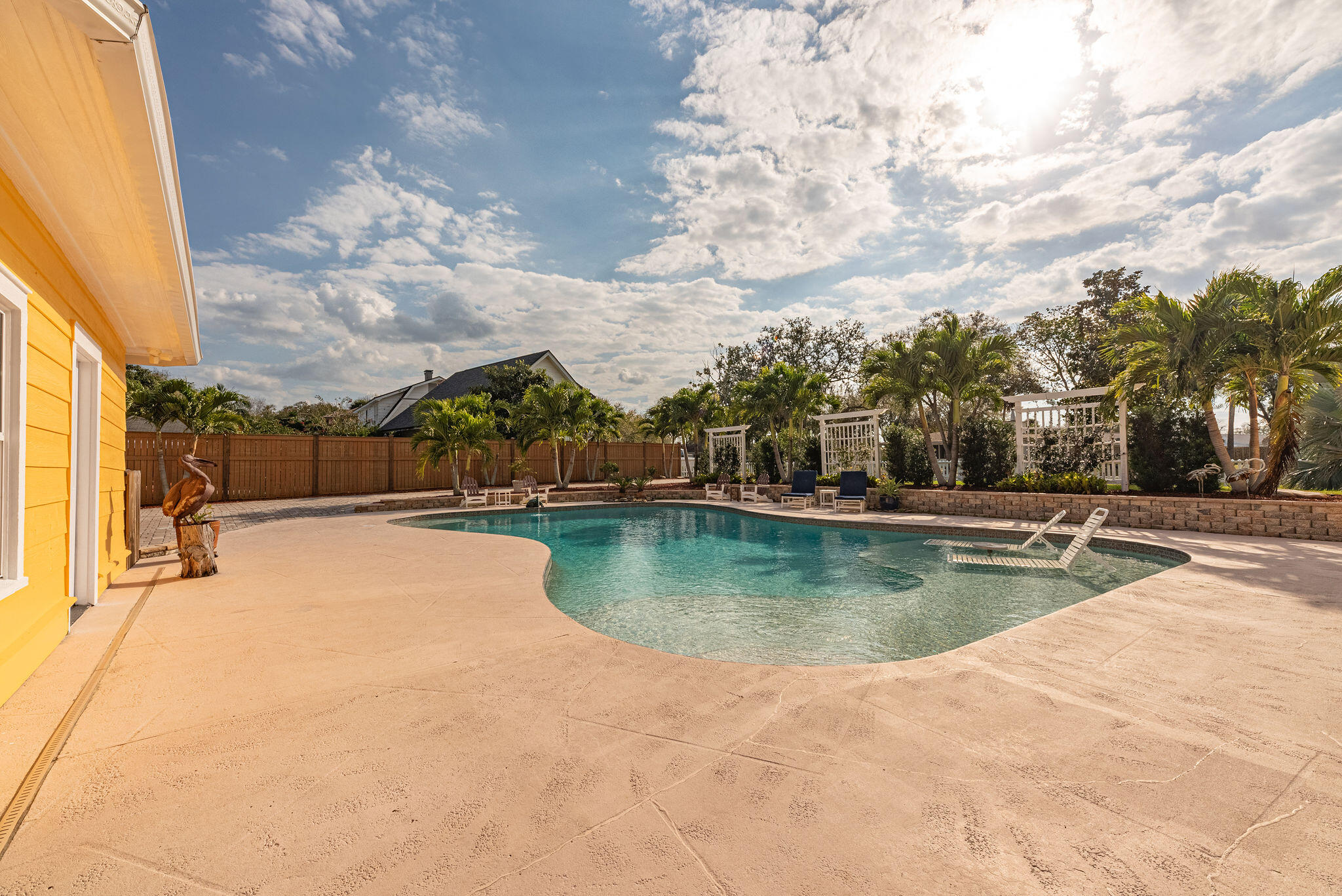 1716 Manor Drive