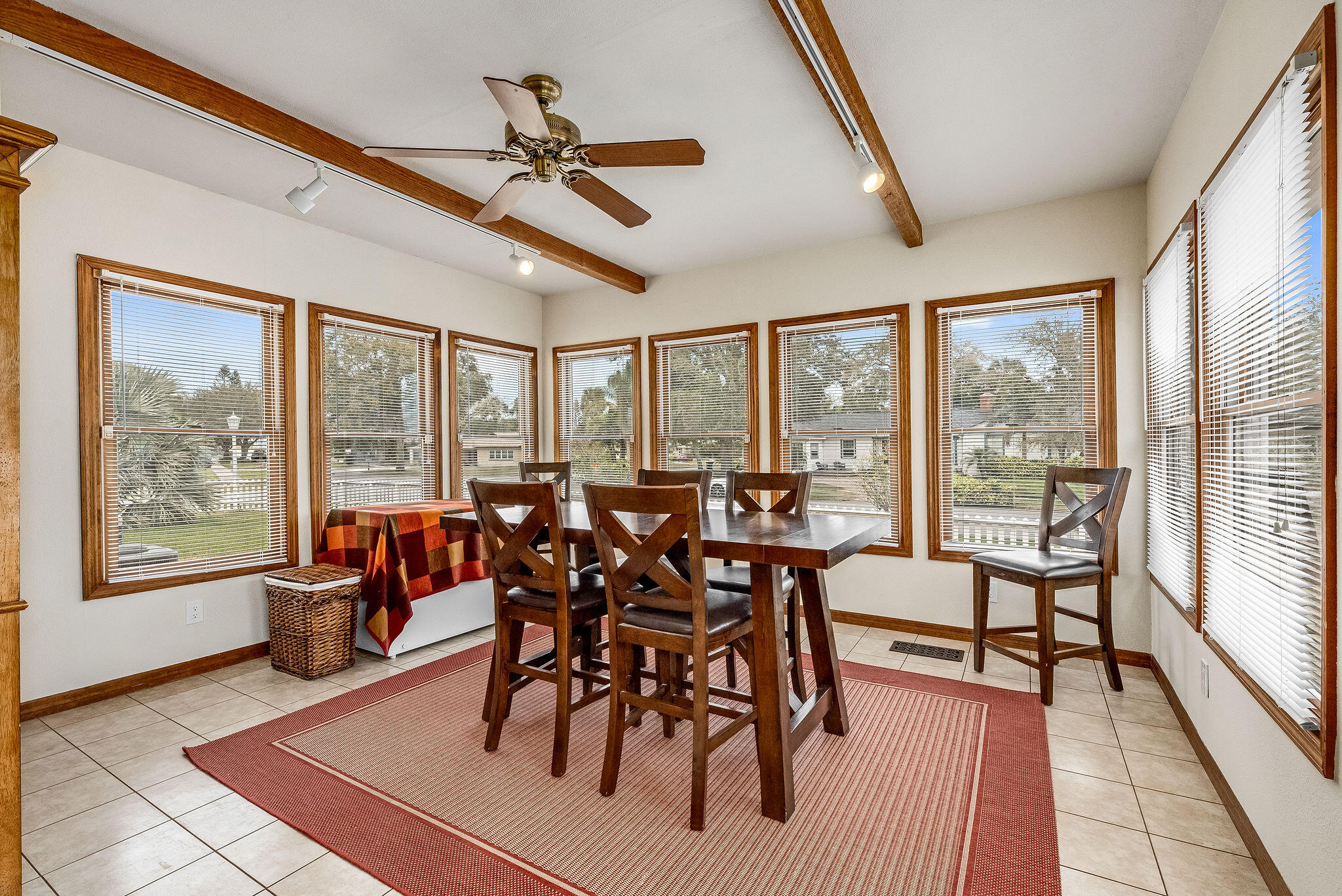 1716 Manor Drive