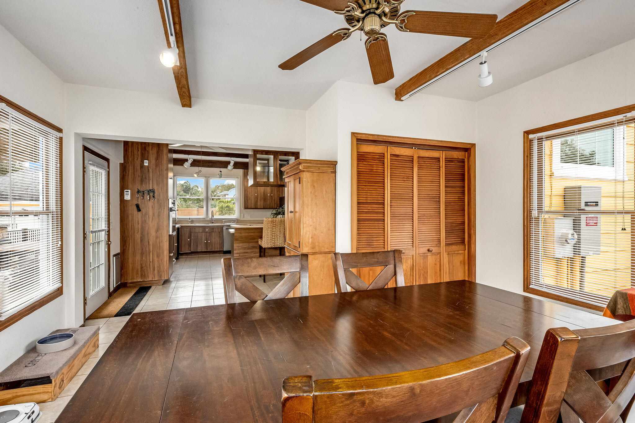 1716 Manor Drive
