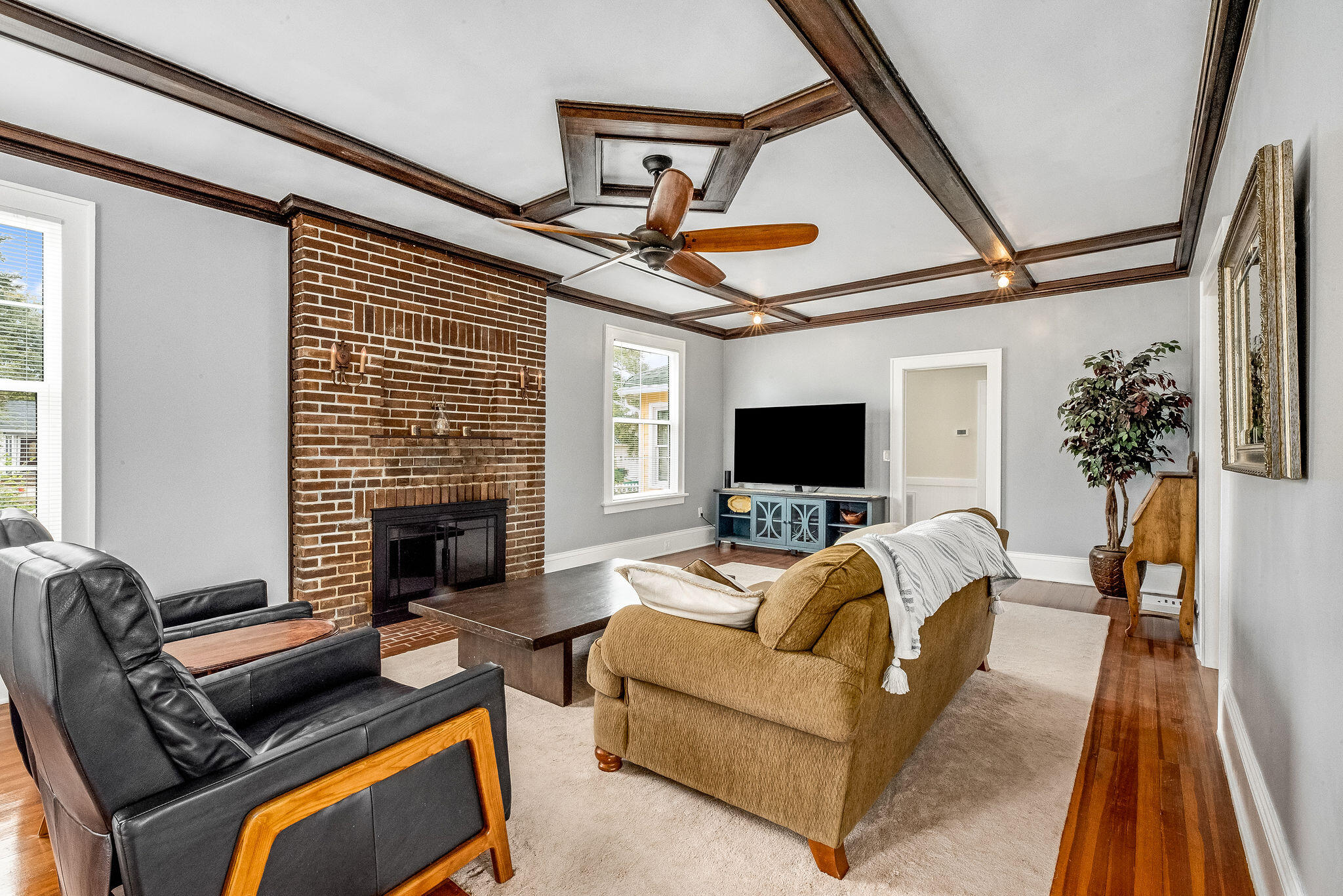 1716 Manor Drive