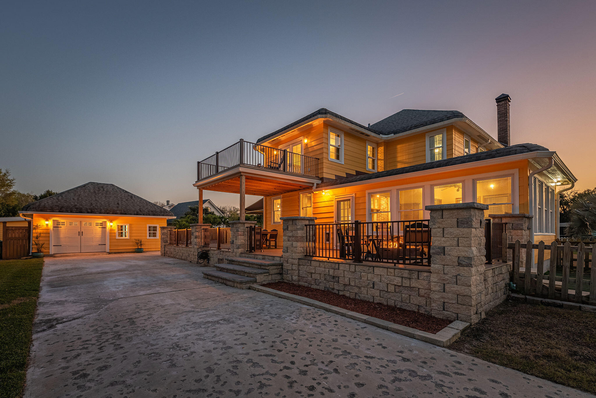 1716 Manor Drive