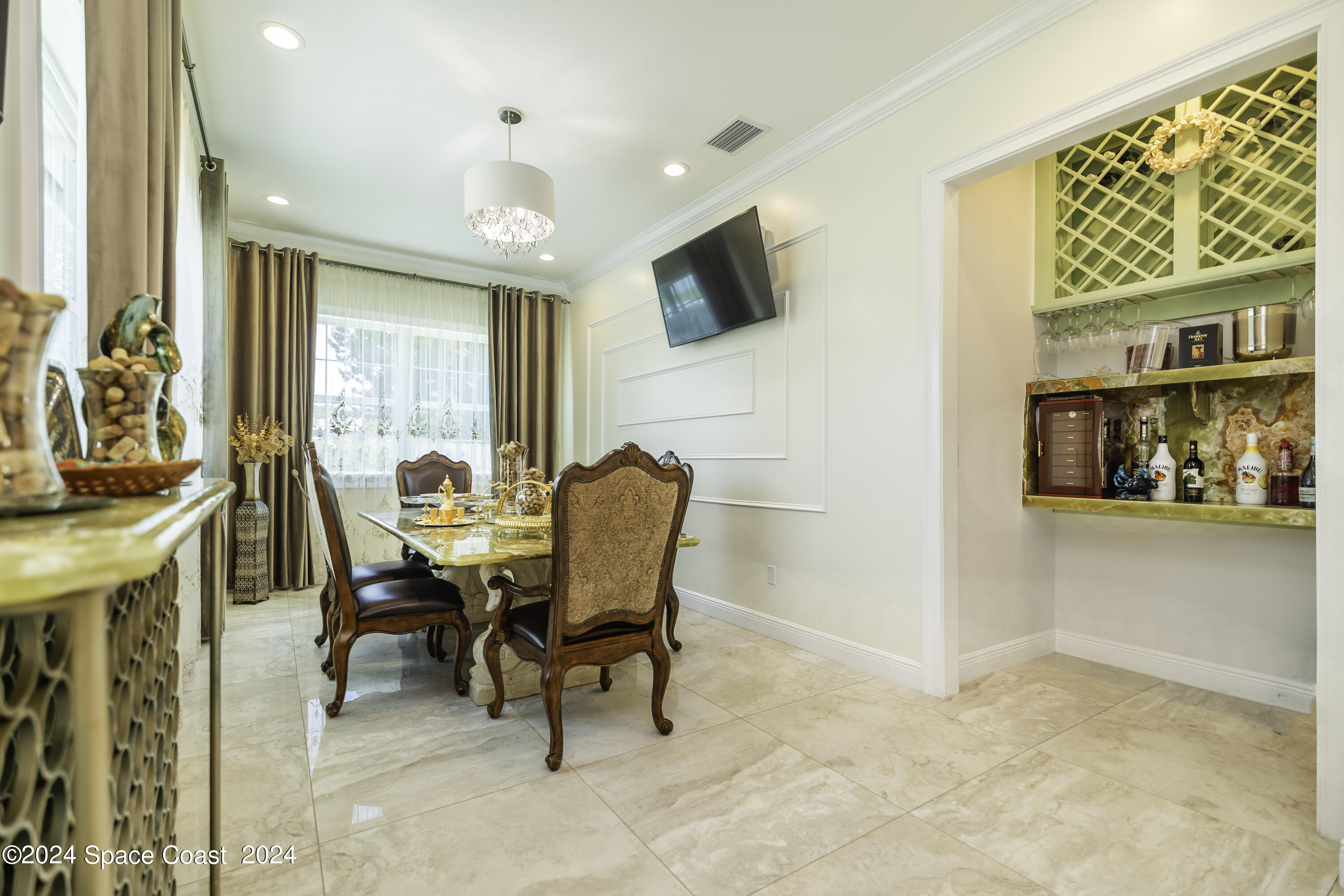 7325 Livingstone Lane