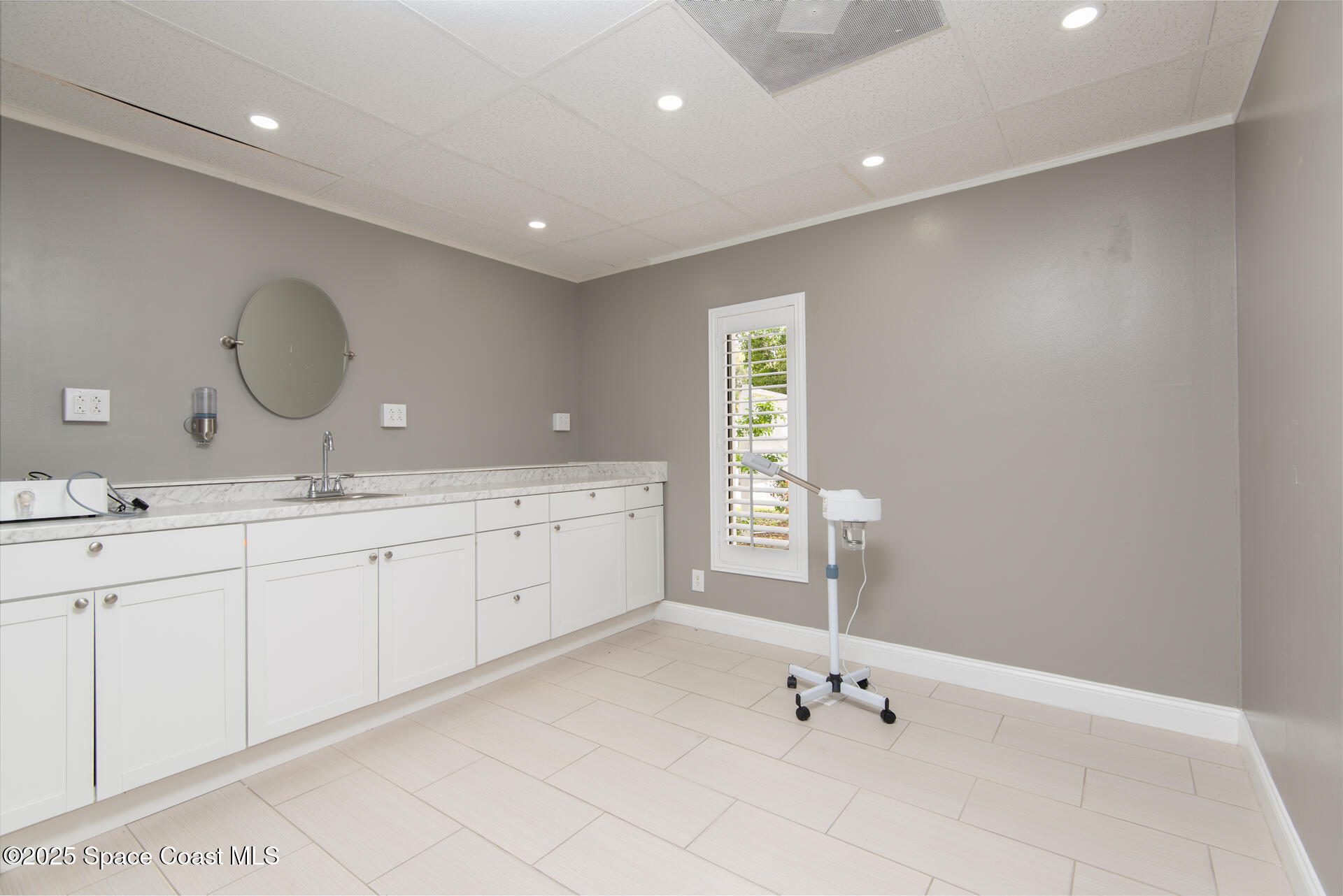 315 E Strawbridge Avenue