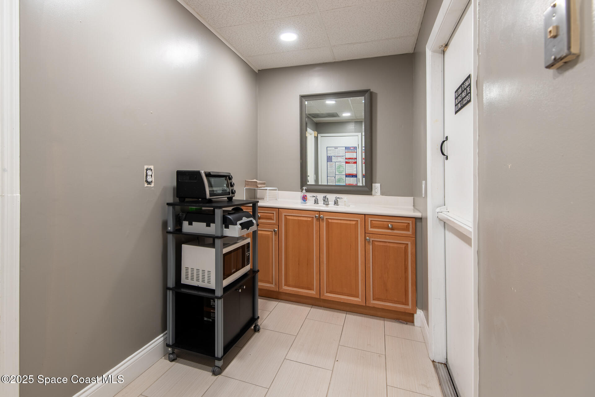 315 E Strawbridge Avenue