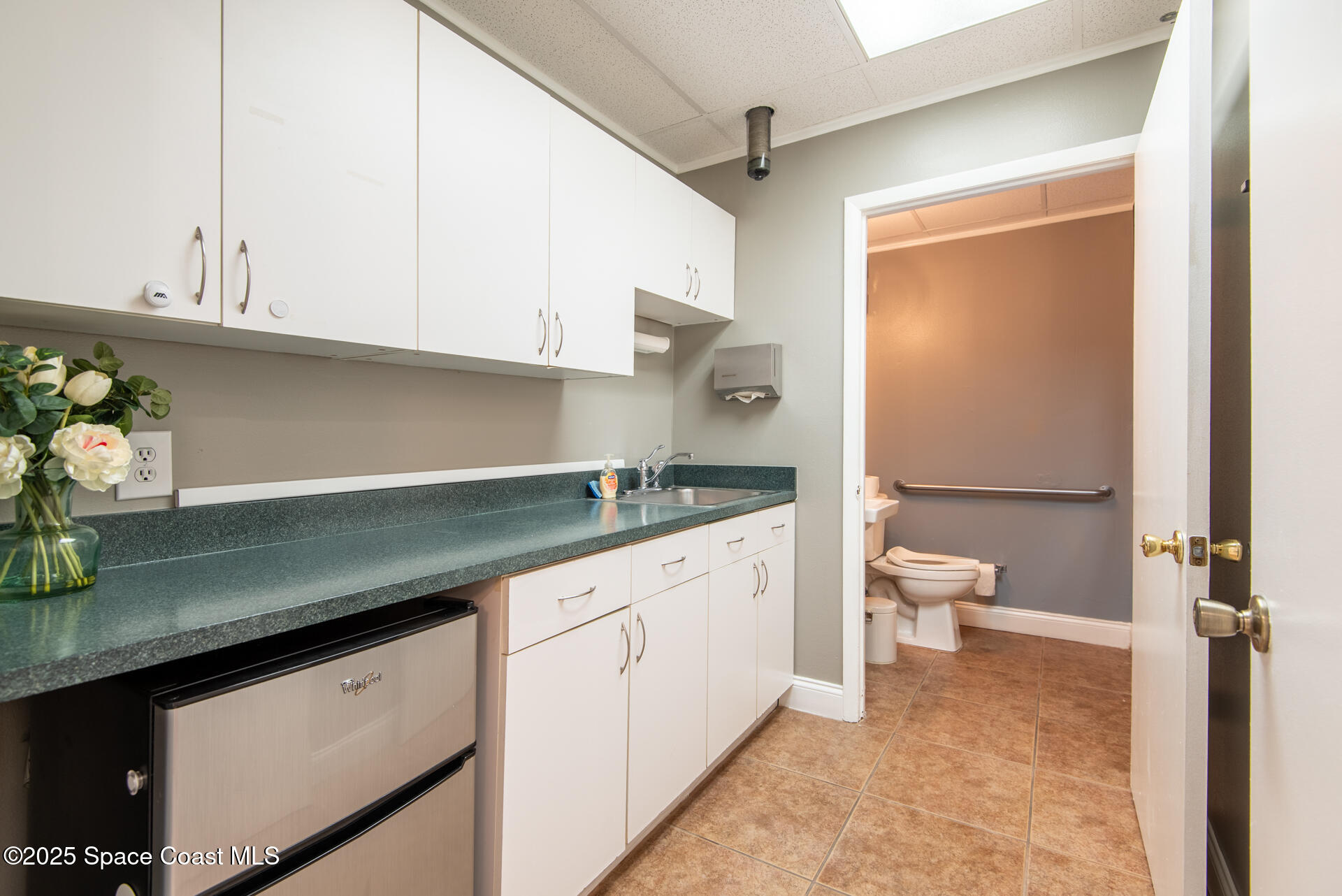 315 E Strawbridge Avenue