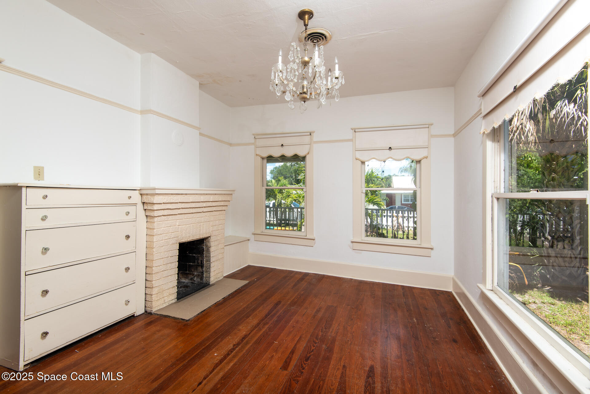 2101 Vernon Place