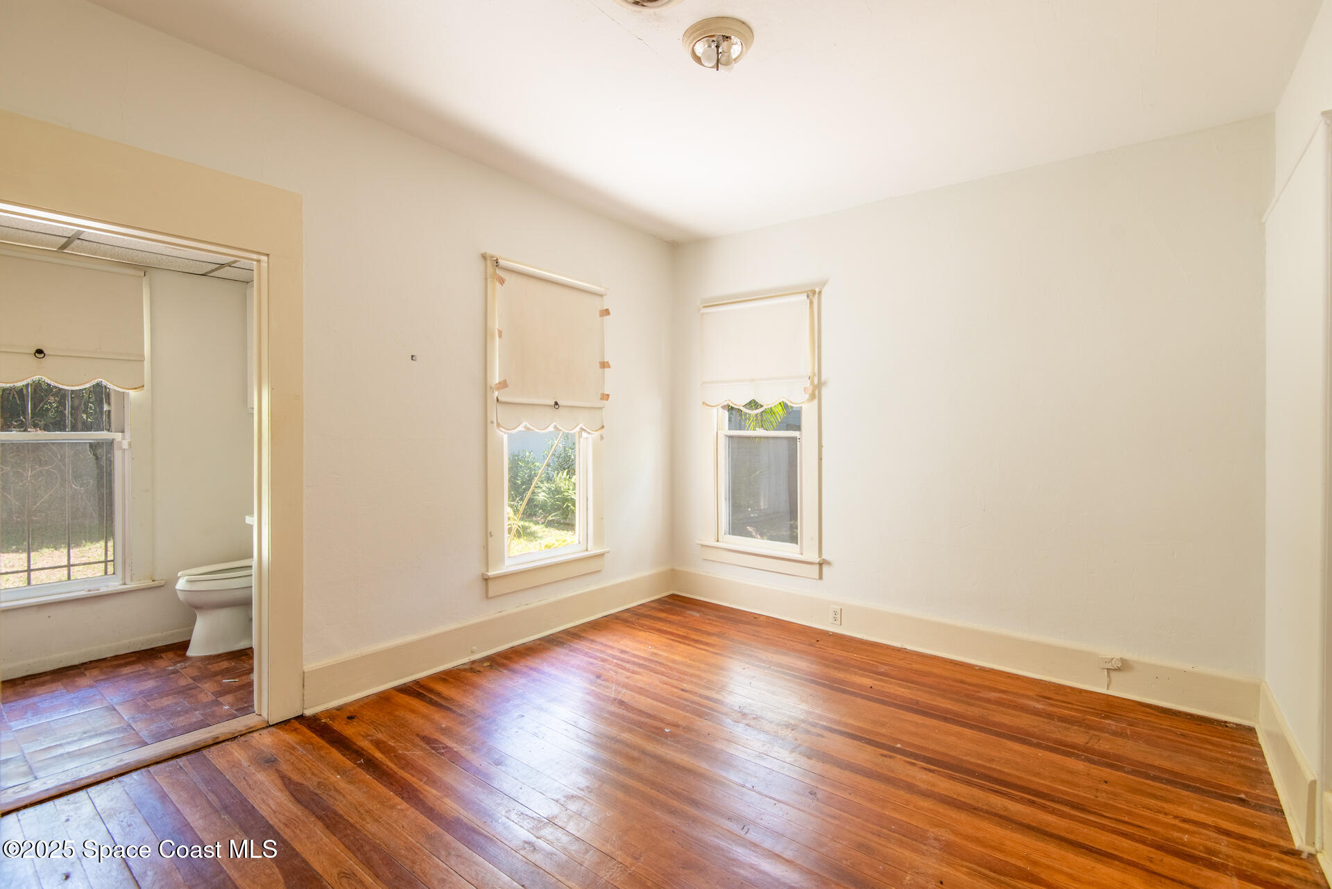 2101 Vernon Place