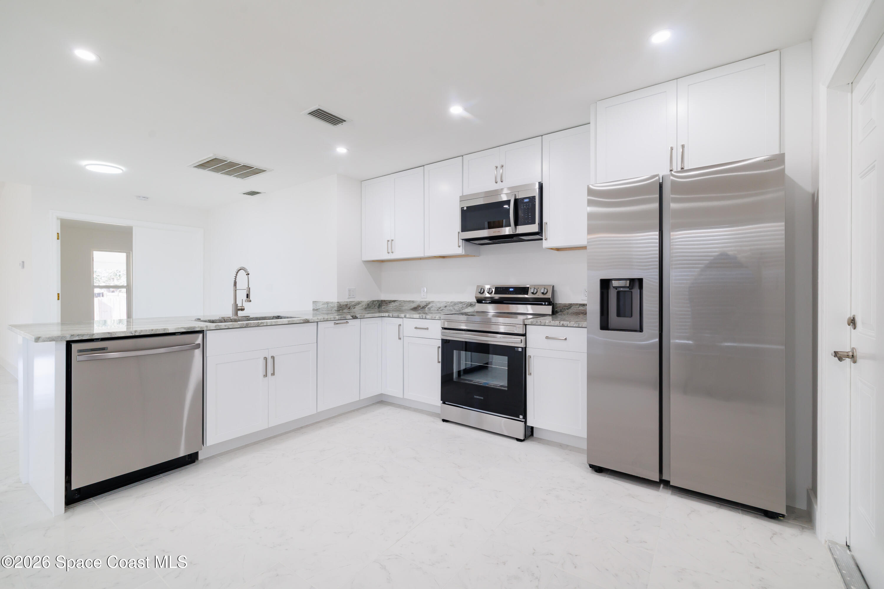 1604 Carbondale Avenue NW