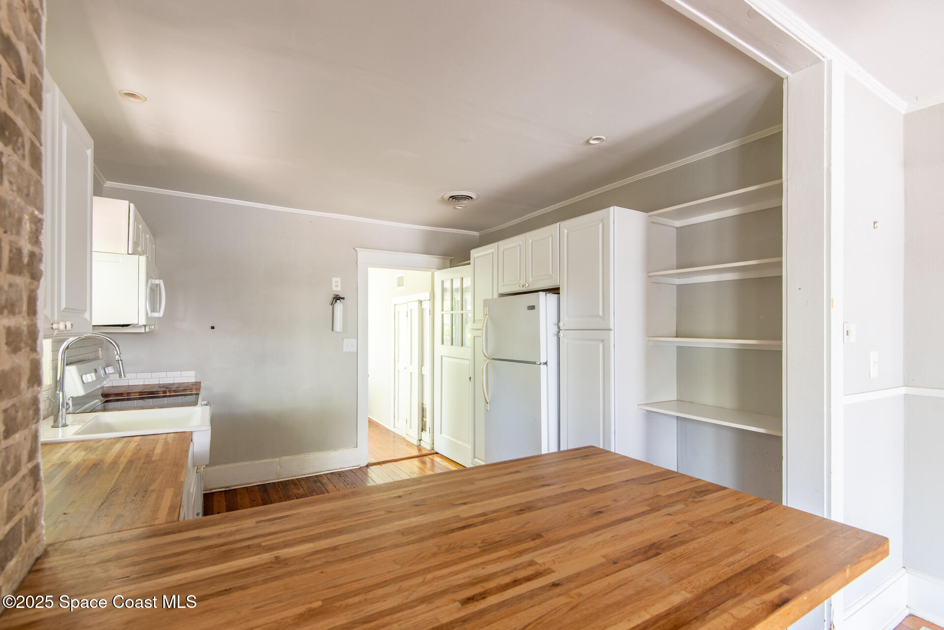 2013 2101 Vernon Place