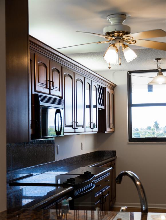 2707 NE 14th St Causeway 502