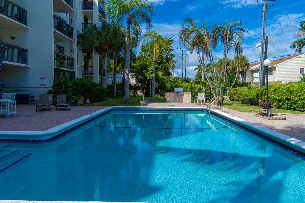 2707 NE 14th St Causeway 502