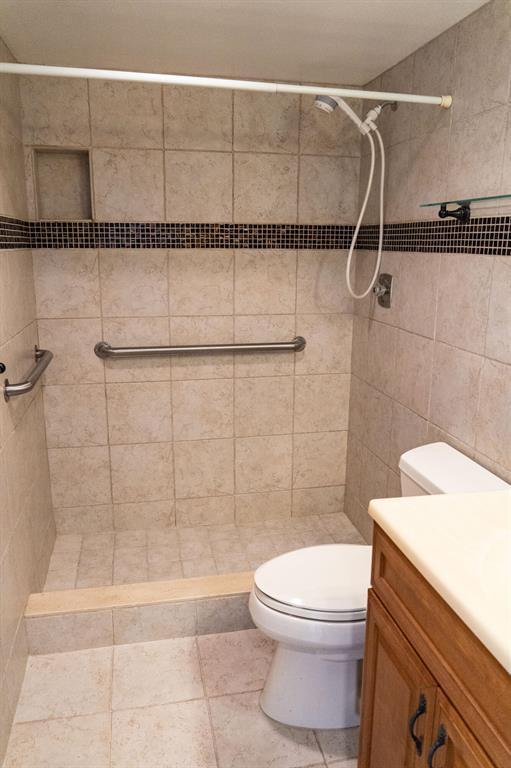 2707 NE 14th St Causeway 502