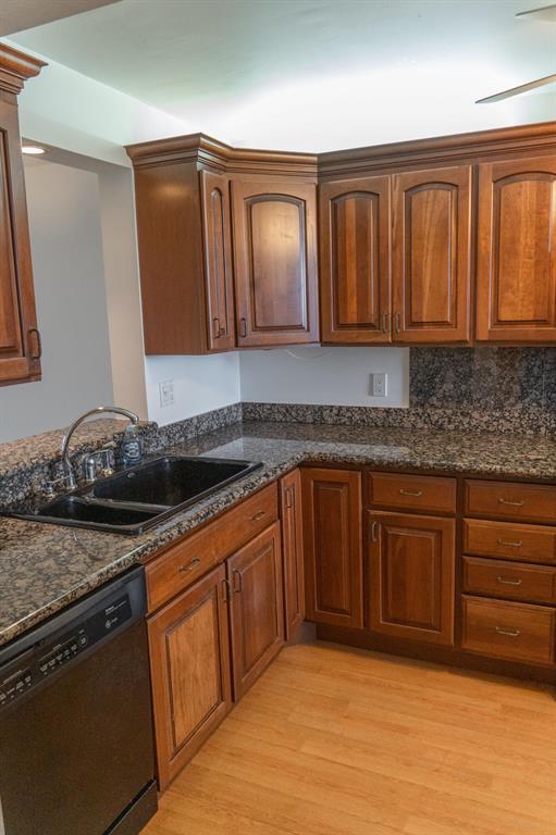 2707 NE 14th St Causeway 502