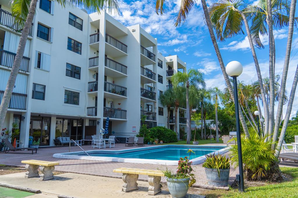 2707 NE 14th St Causeway 502