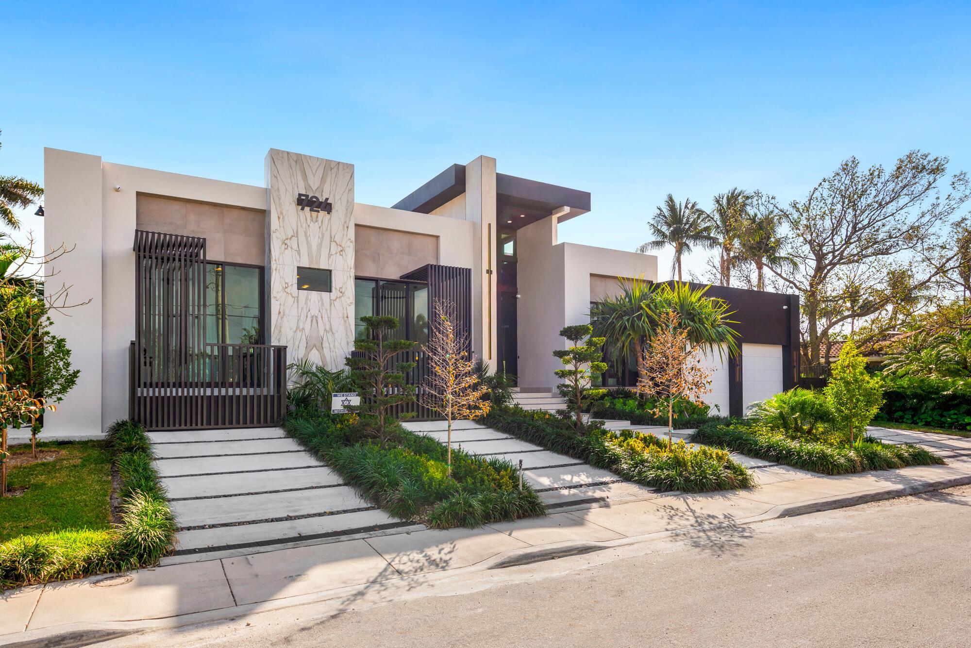 724 SE 25th Avenue