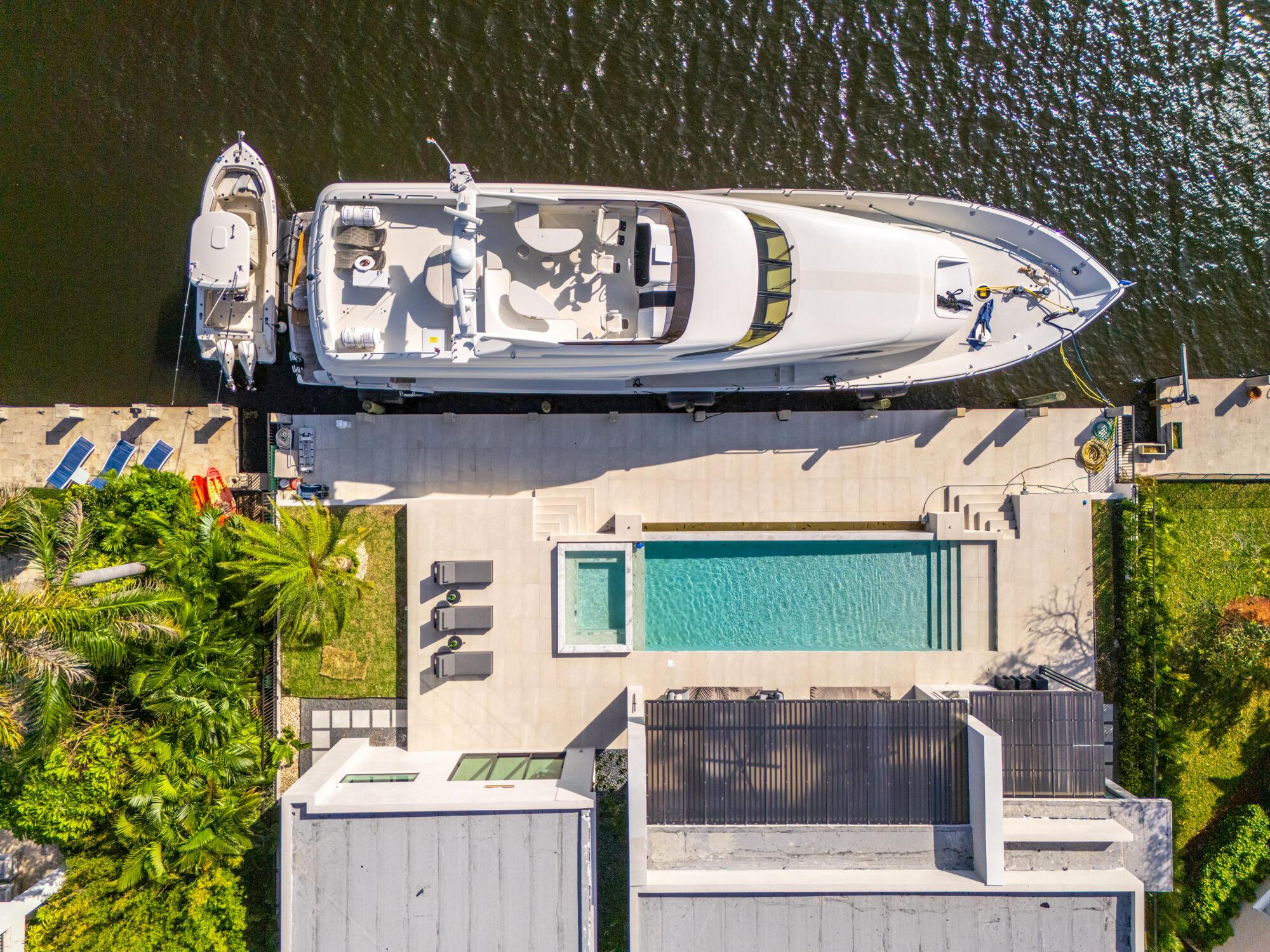 724 SE 25th Avenue