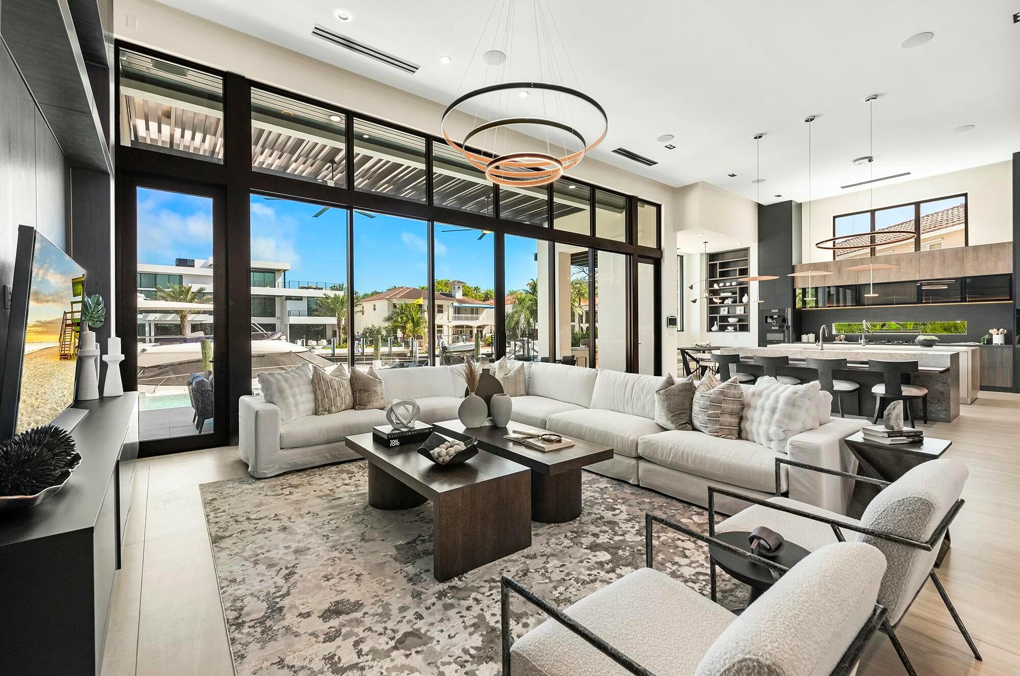 724 Riviera Isle