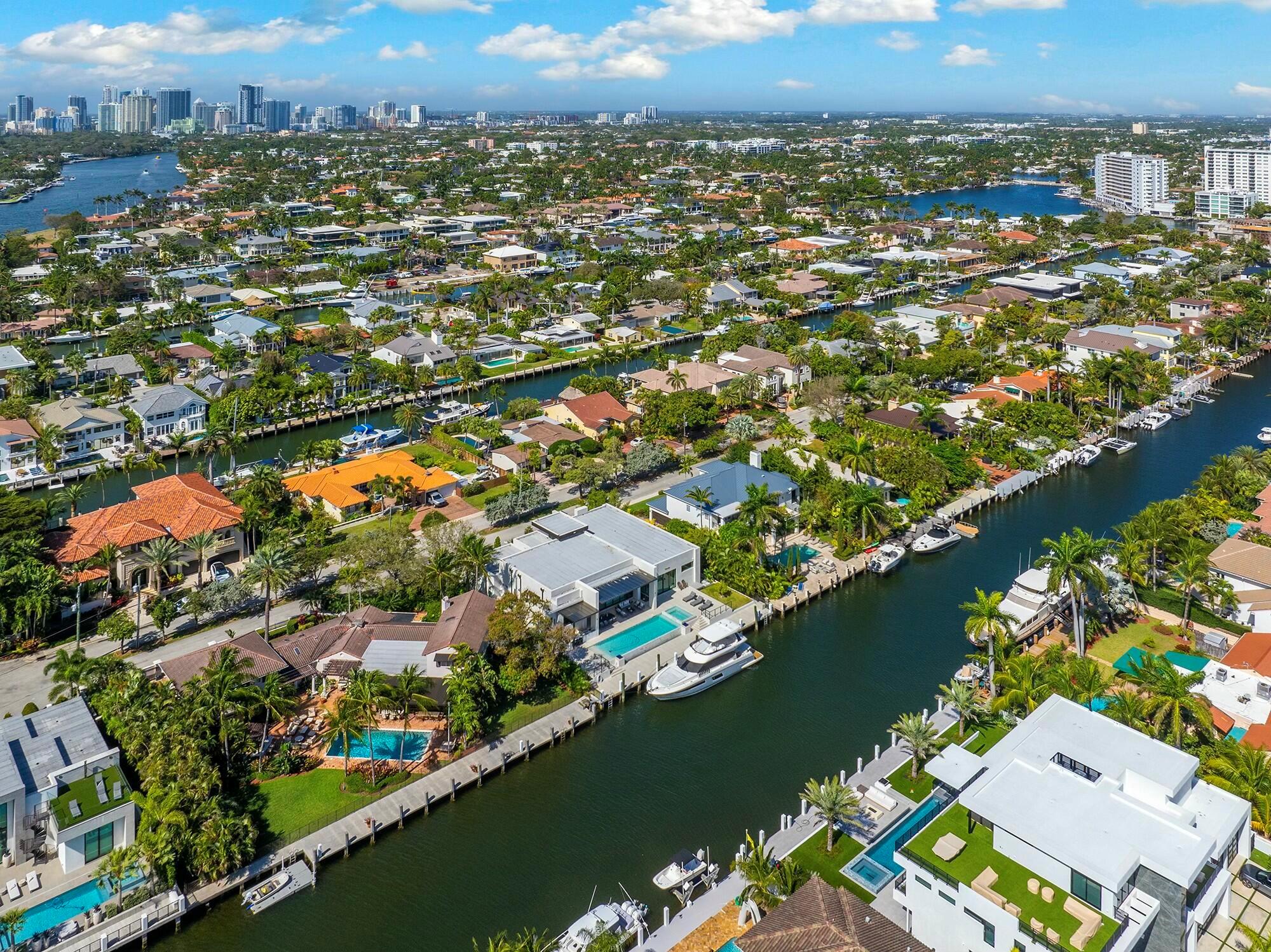 724 Riviera Isle