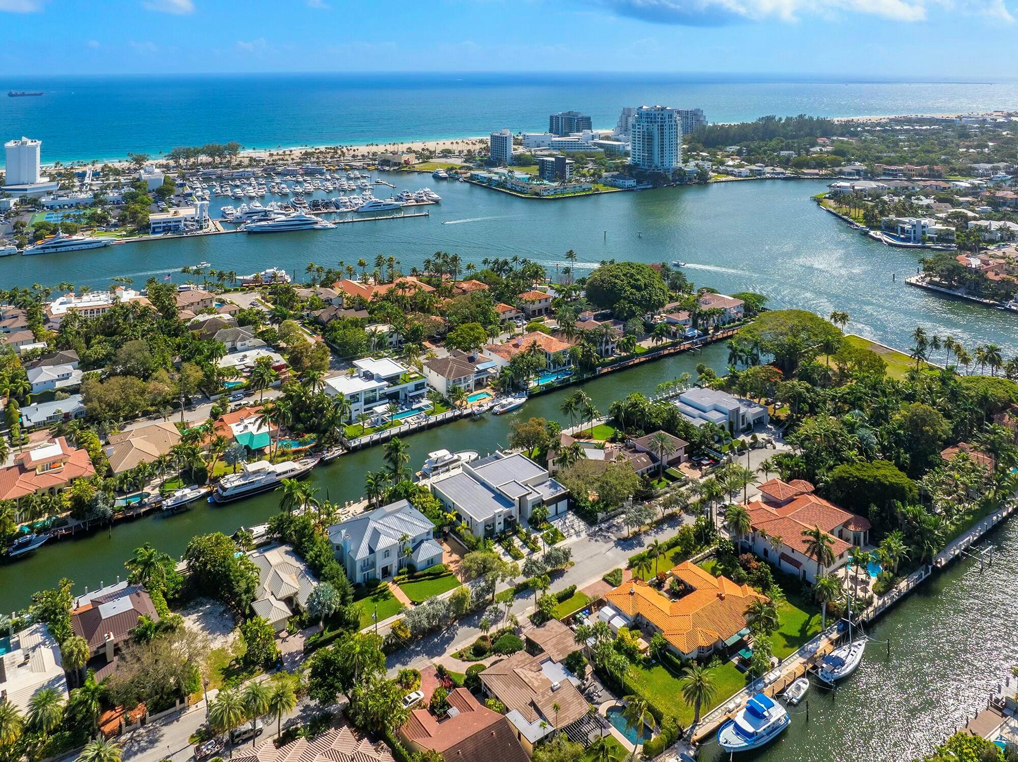 724 Riviera Isle