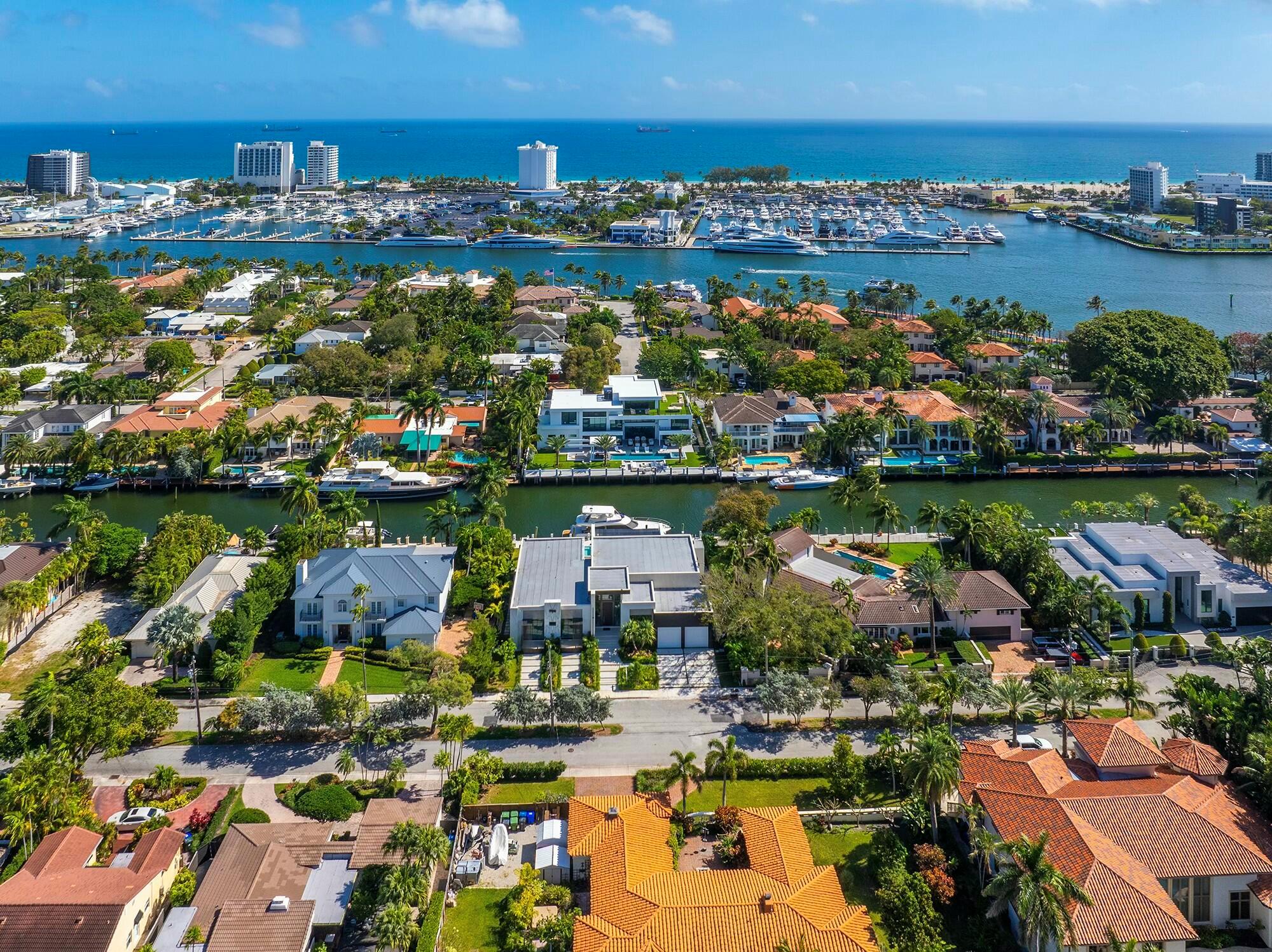 724 Riviera Isle