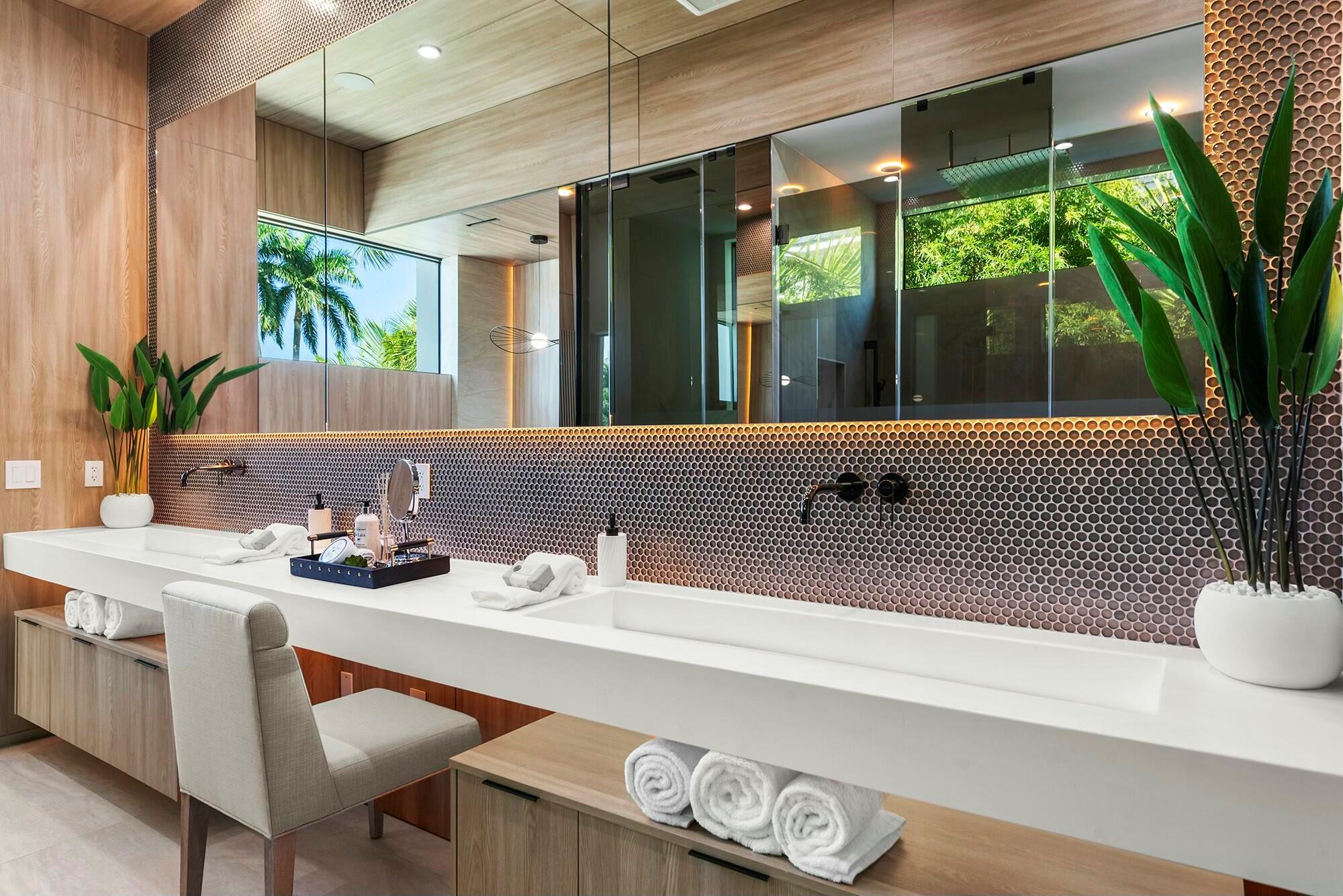 724 Riviera Isle