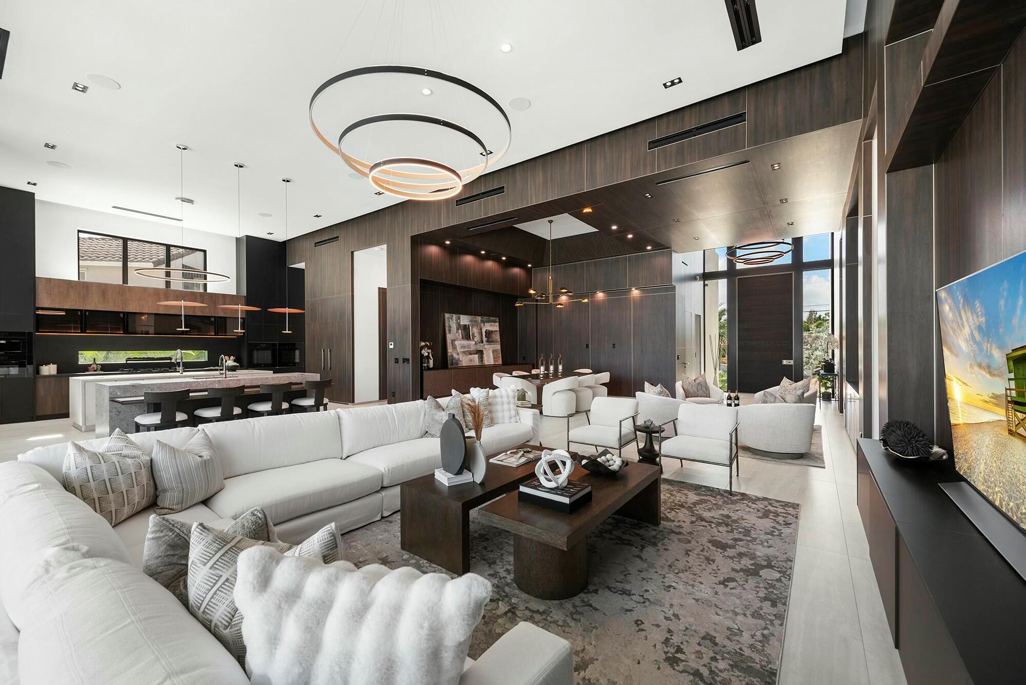 724 Riviera Isle