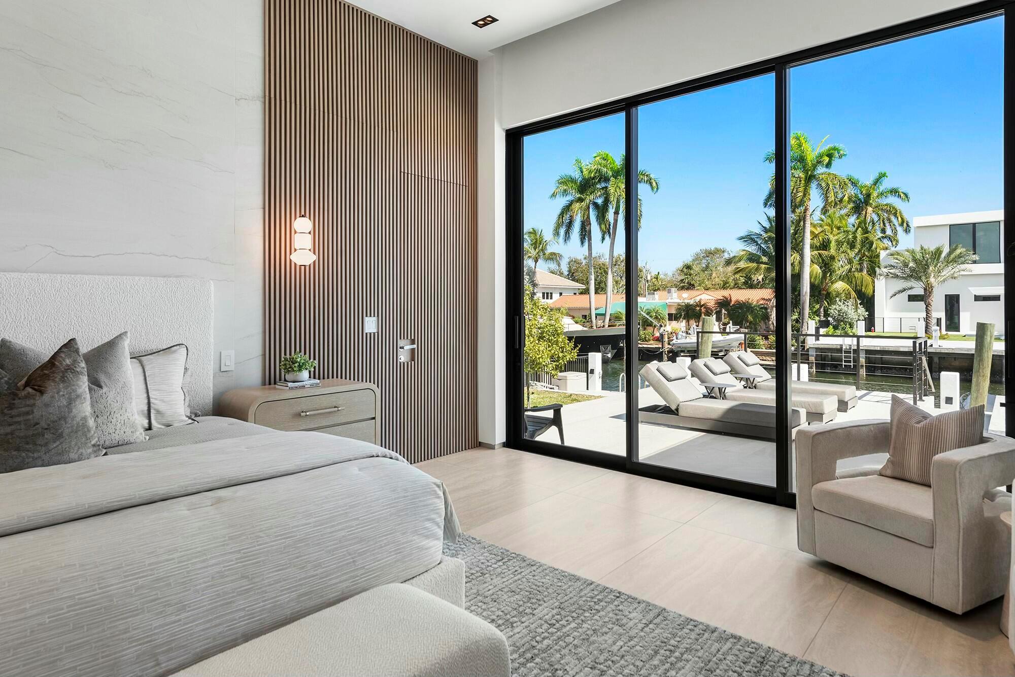 724 Riviera Isle