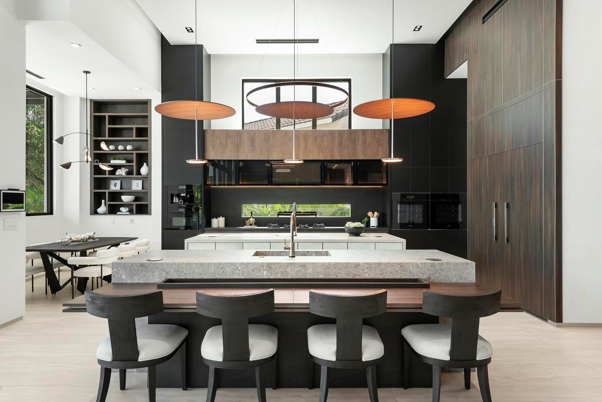 724 Riviera Isle