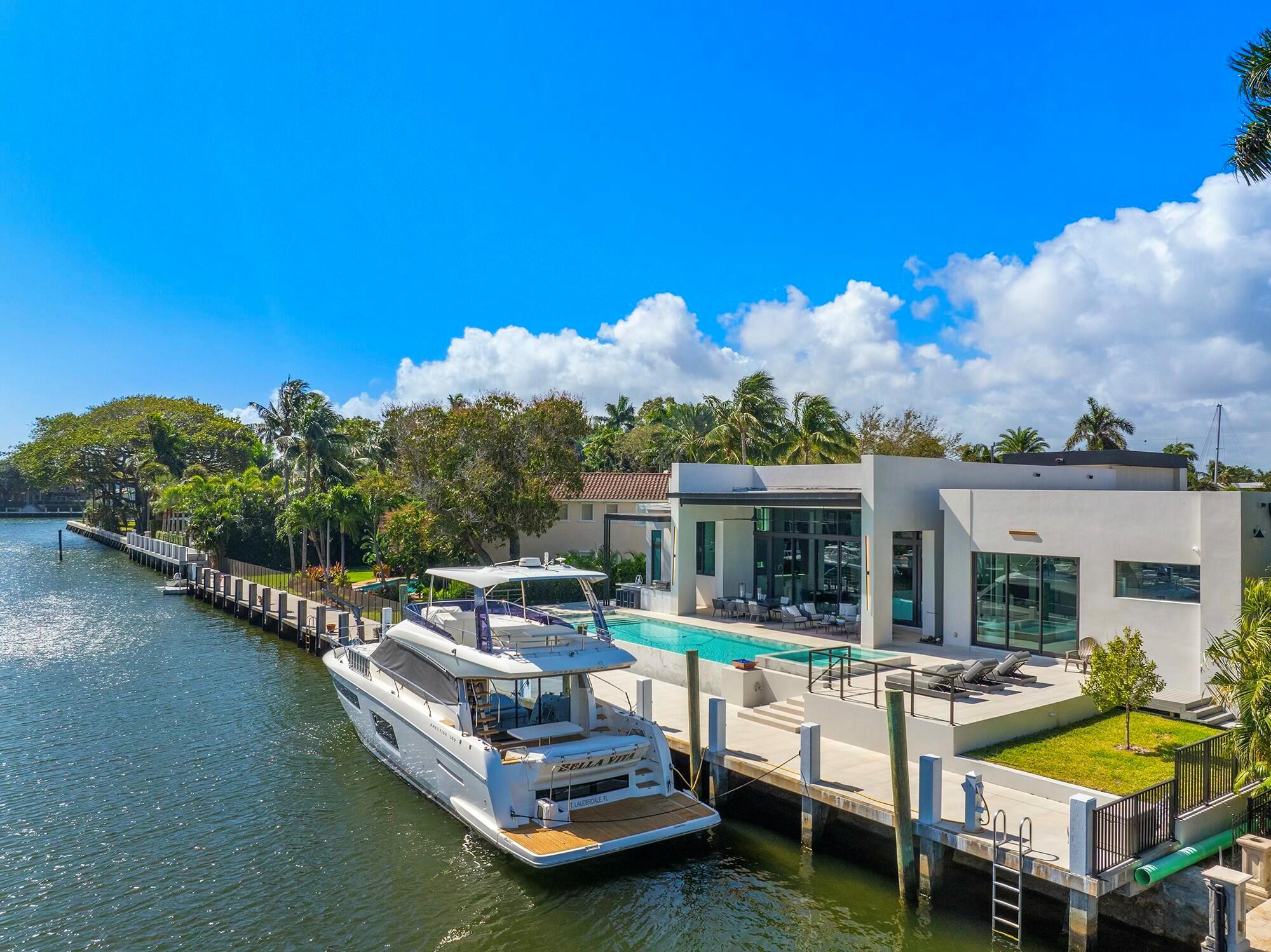 724 Riviera Isle