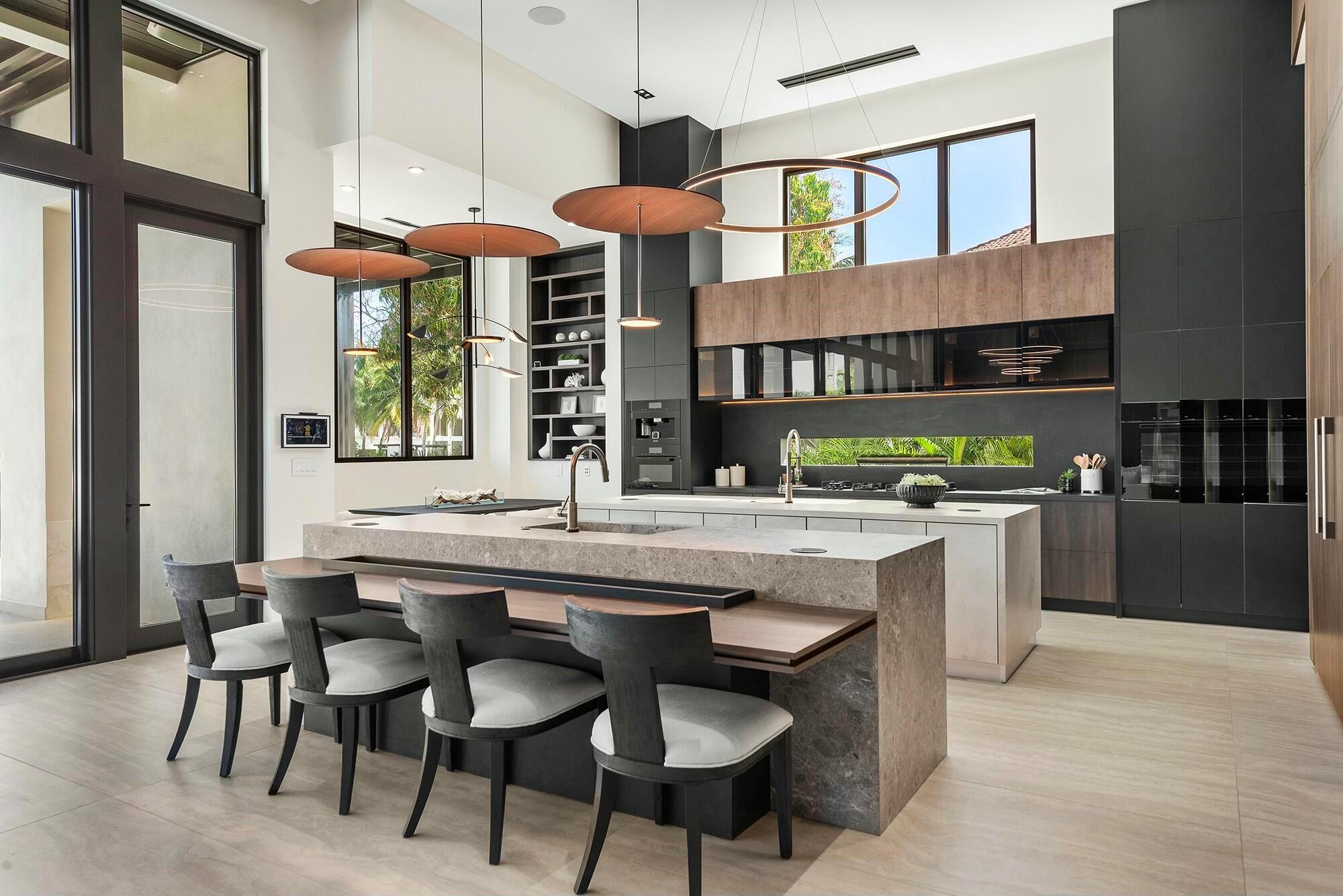 724 Riviera Isle