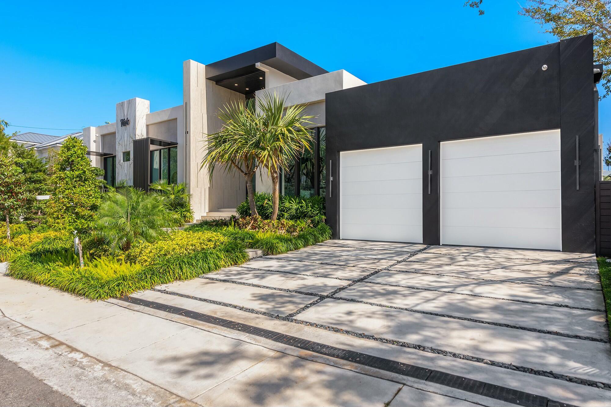 724 Riviera Isle