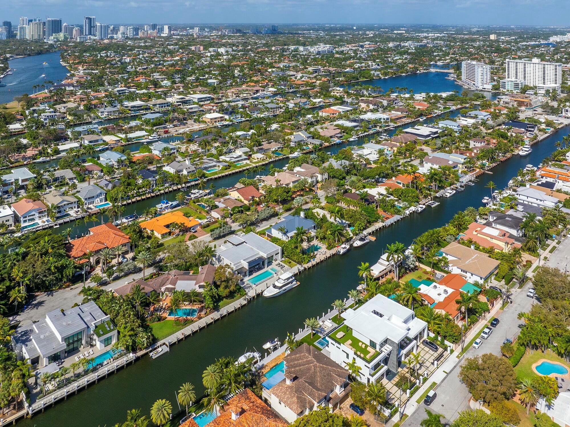 724 Riviera Isle