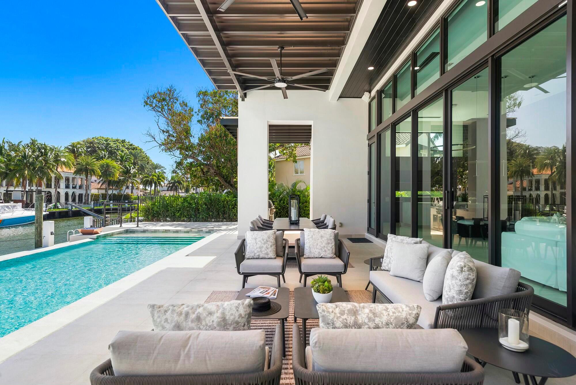 724 Riviera Isle