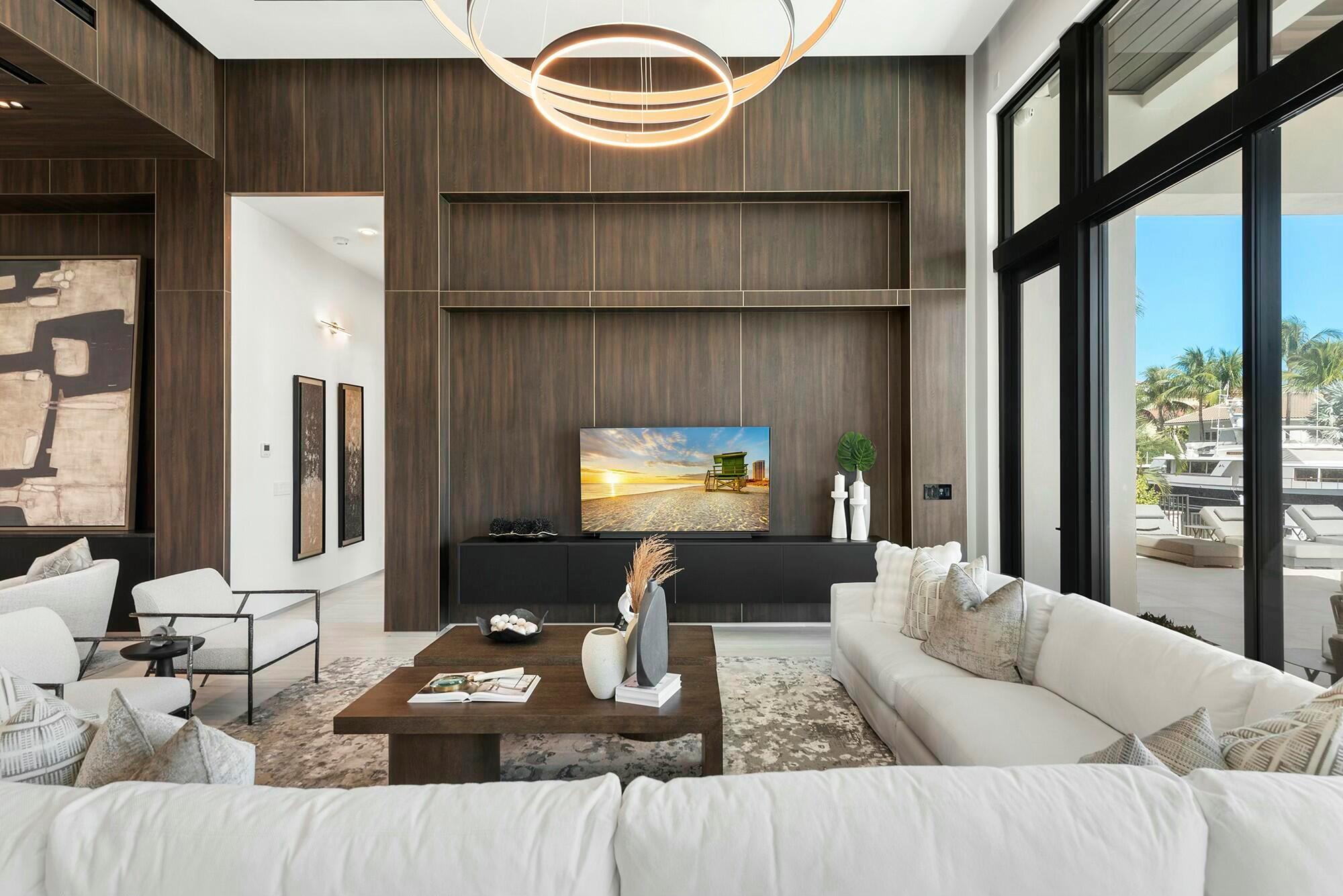724 Riviera Isle