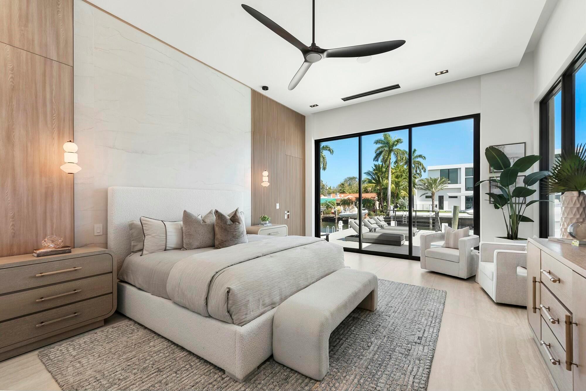 724 Riviera Isle