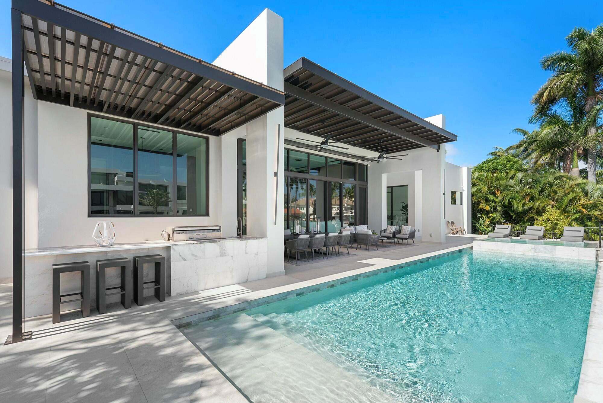 724 Riviera Isle