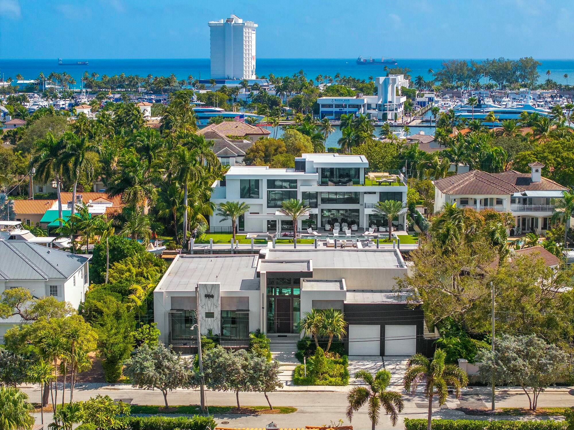 724 Riviera Isle