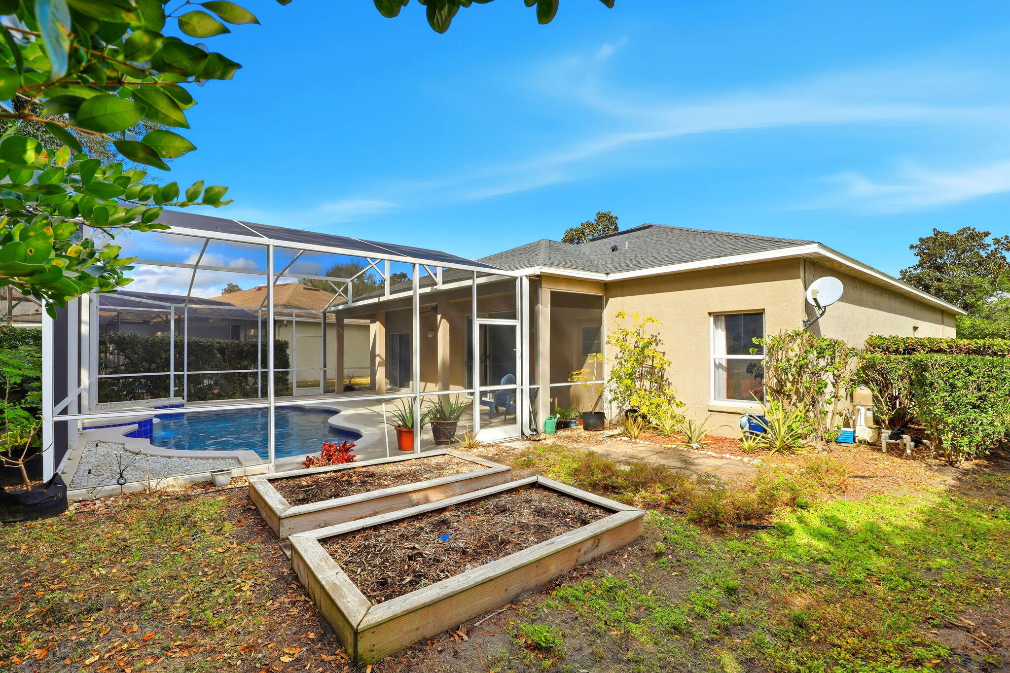 2424 Stone Cross Circle