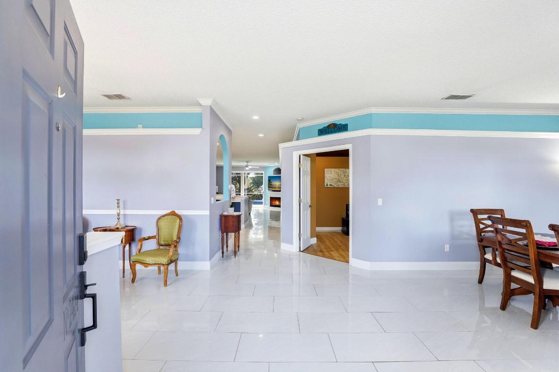 2424 Stone Cross Circle