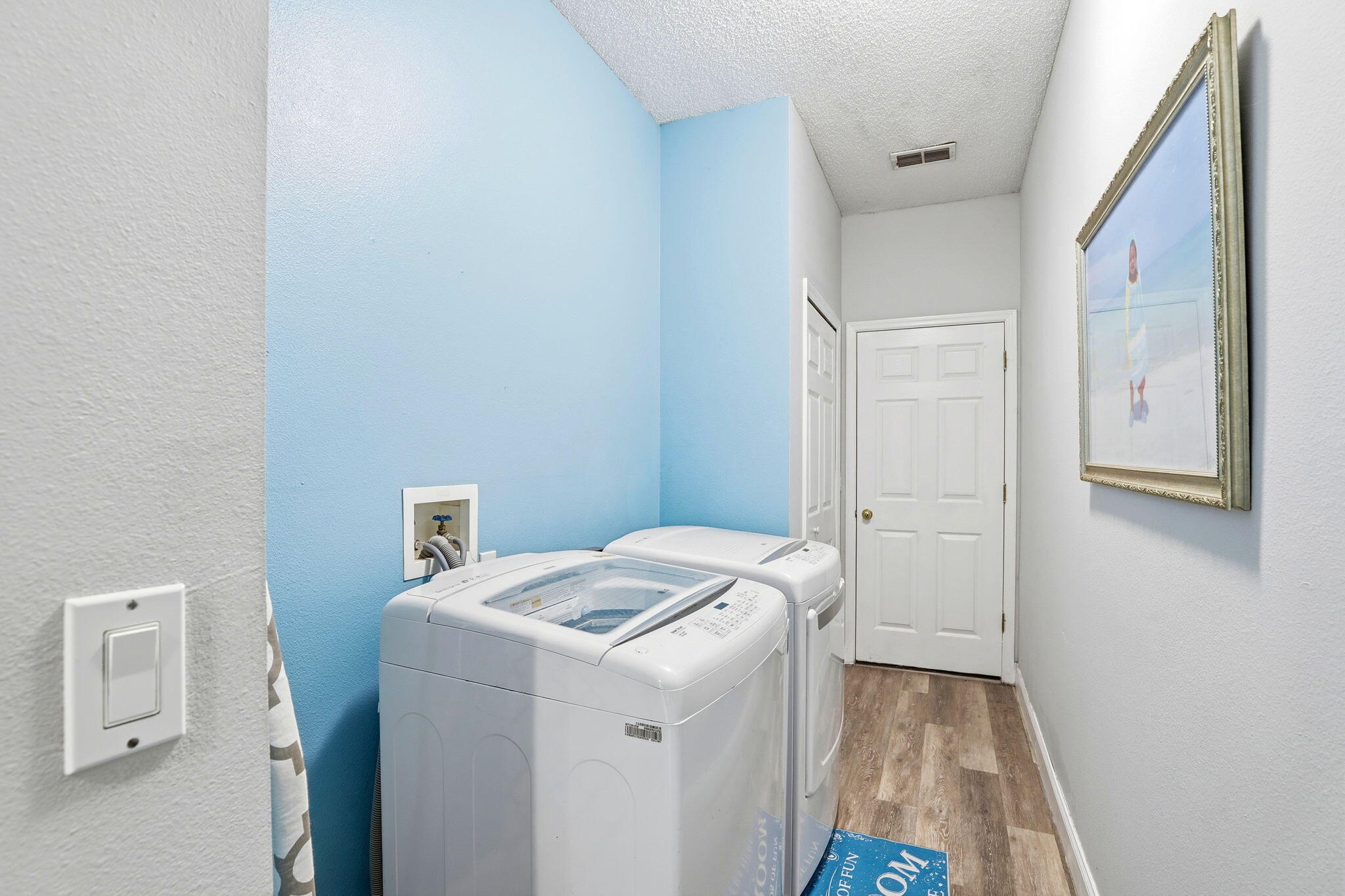 2424 Stone Cross Circle