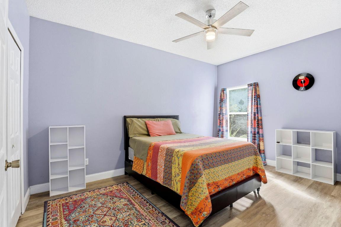 2424 Stone Cross Circle