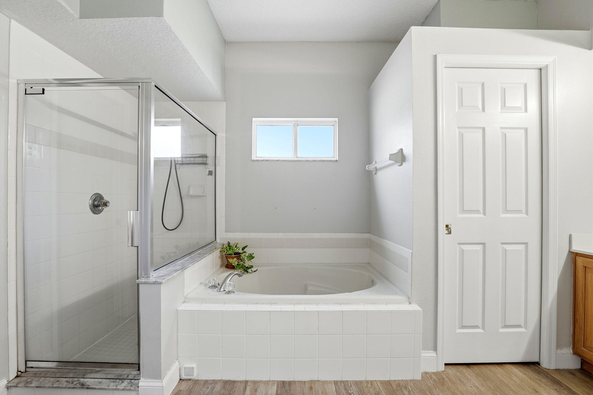 2424 Stone Cross Circle