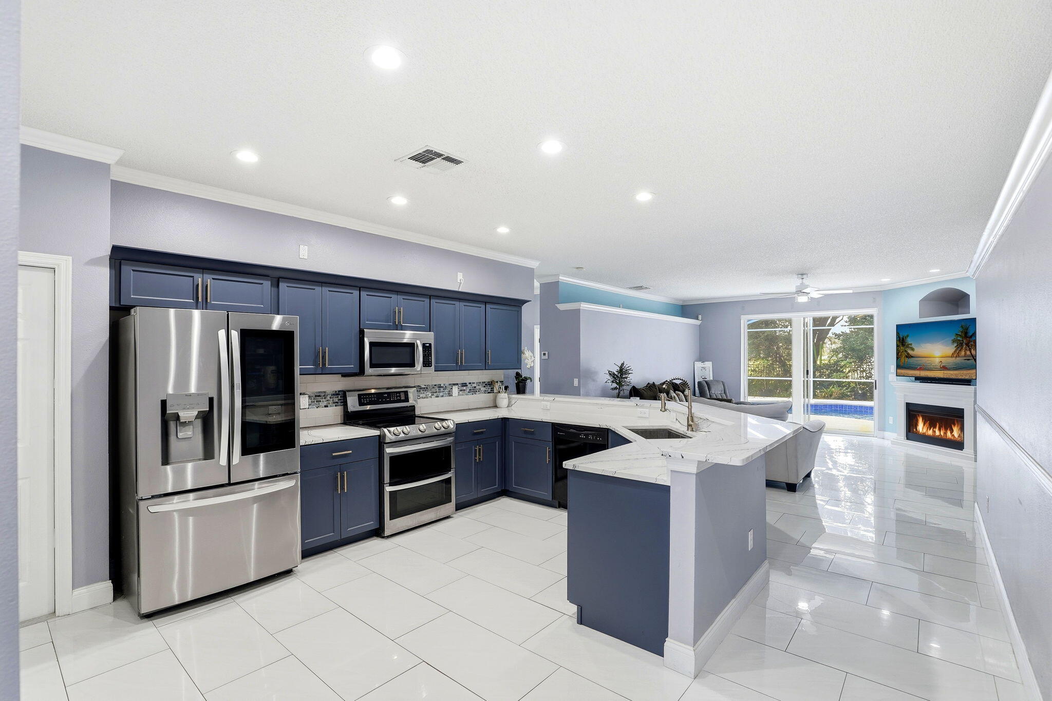 2424 Stone Cross Circle