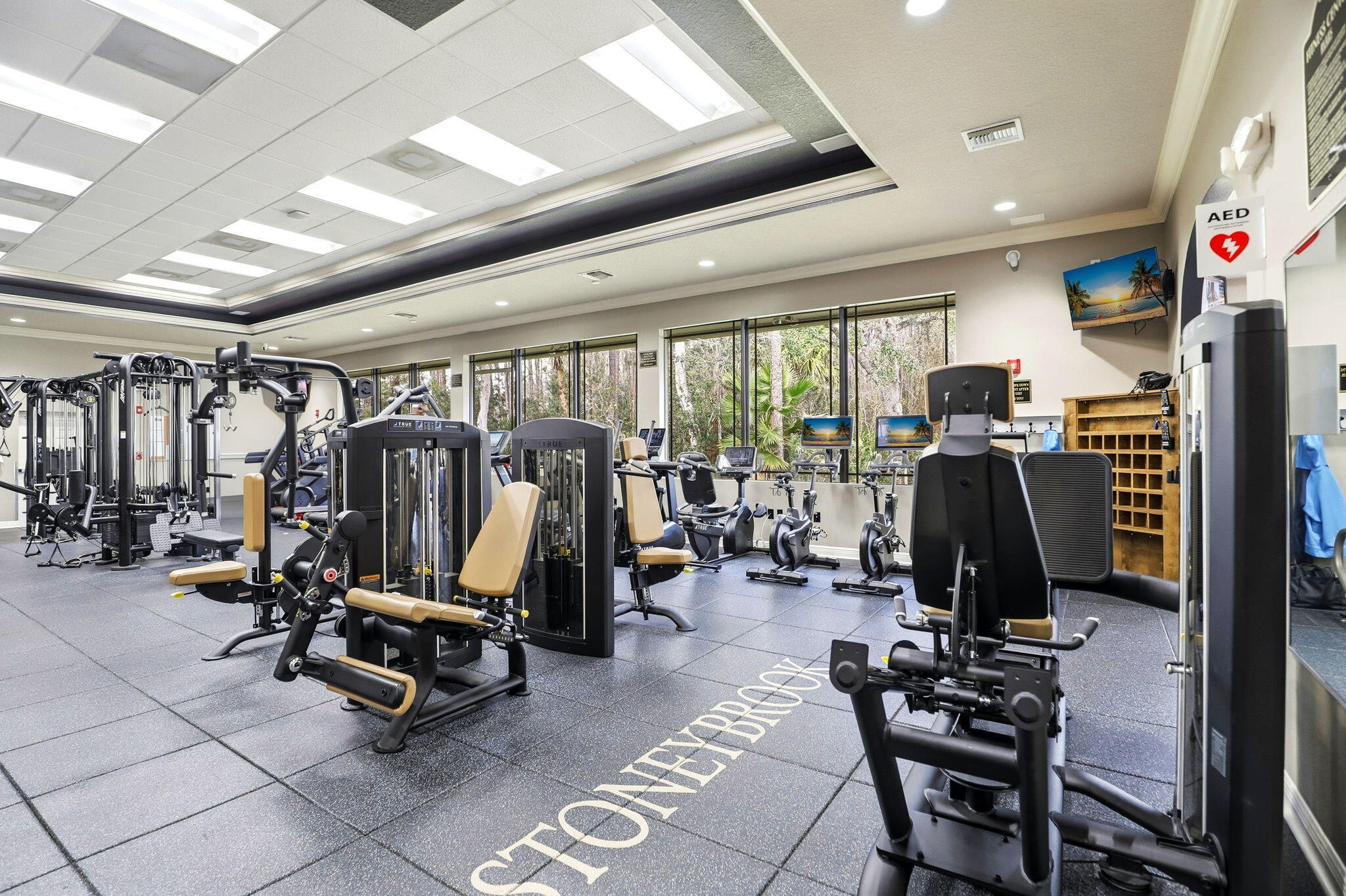 2424 Stone Cross Circle