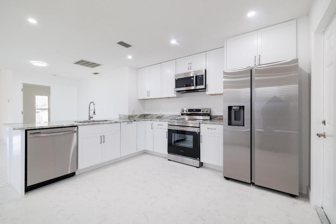 1604 Carbondale Avenue NW