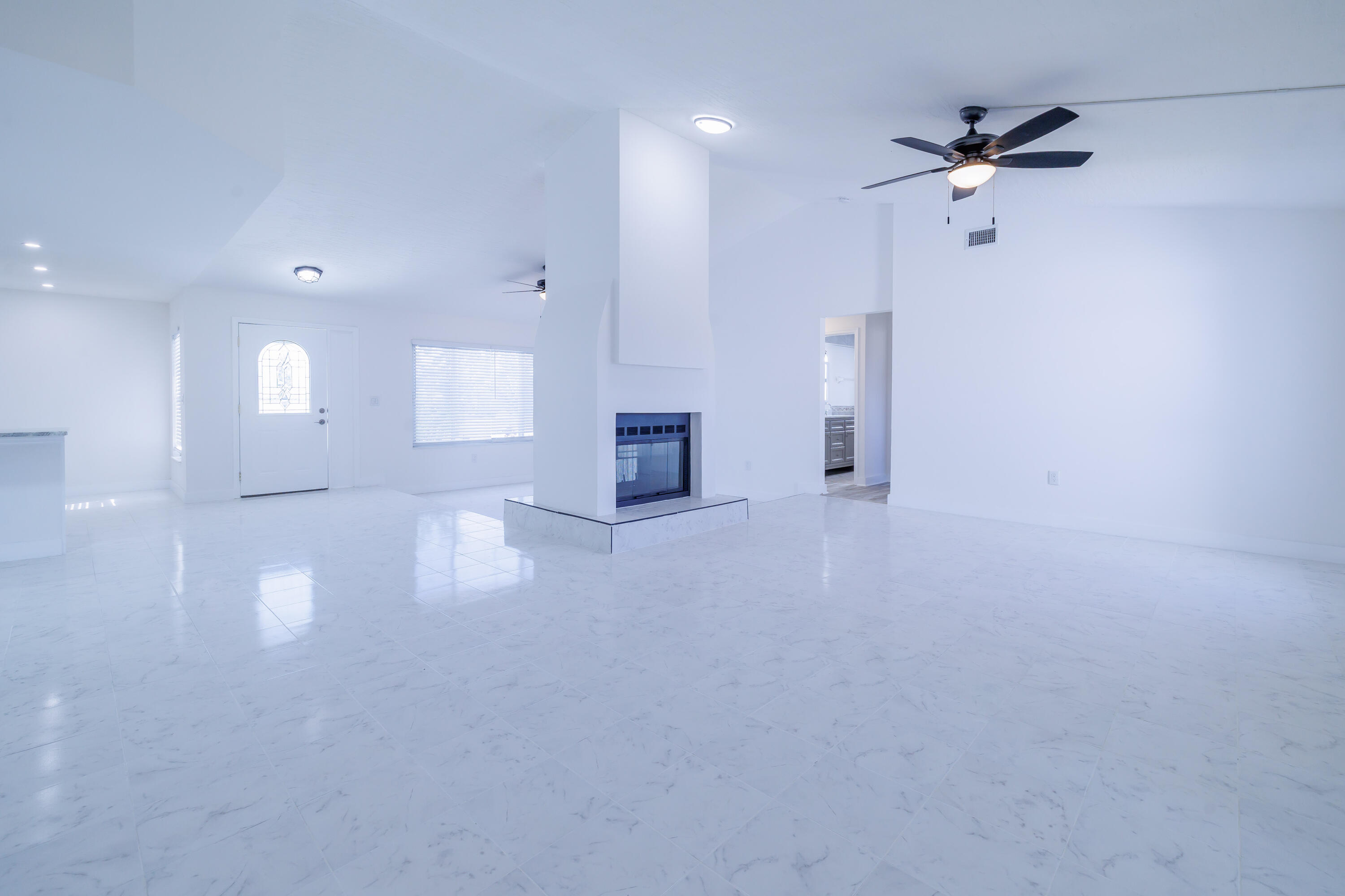 1604 Carbondale Avenue NW